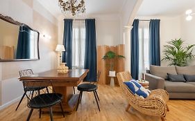 Balmes Apartment By Olala Homes